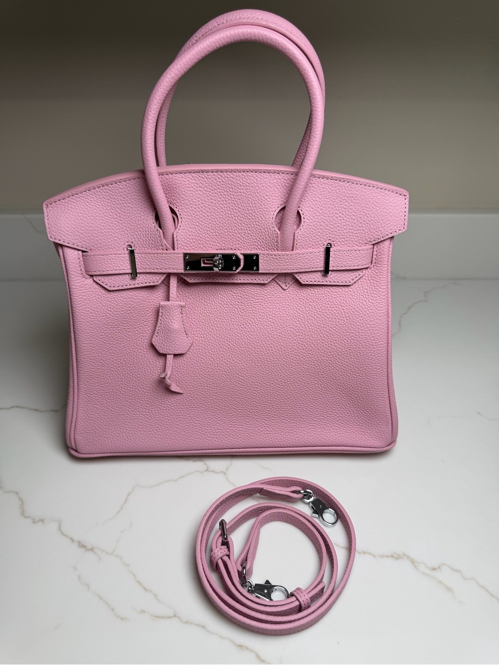 Women’s Pink Leather Tote Bag - Elegant Everyday Carry